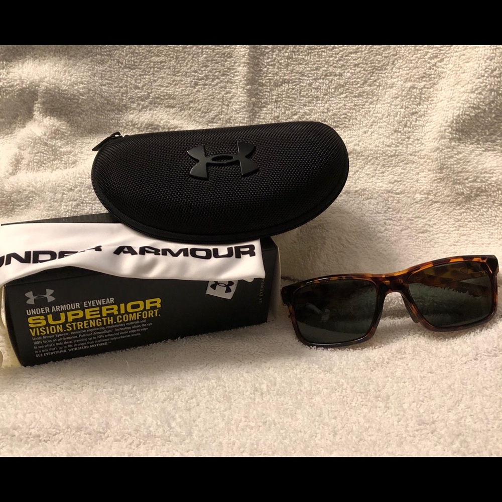 Under Armor Ladies Sunglasses